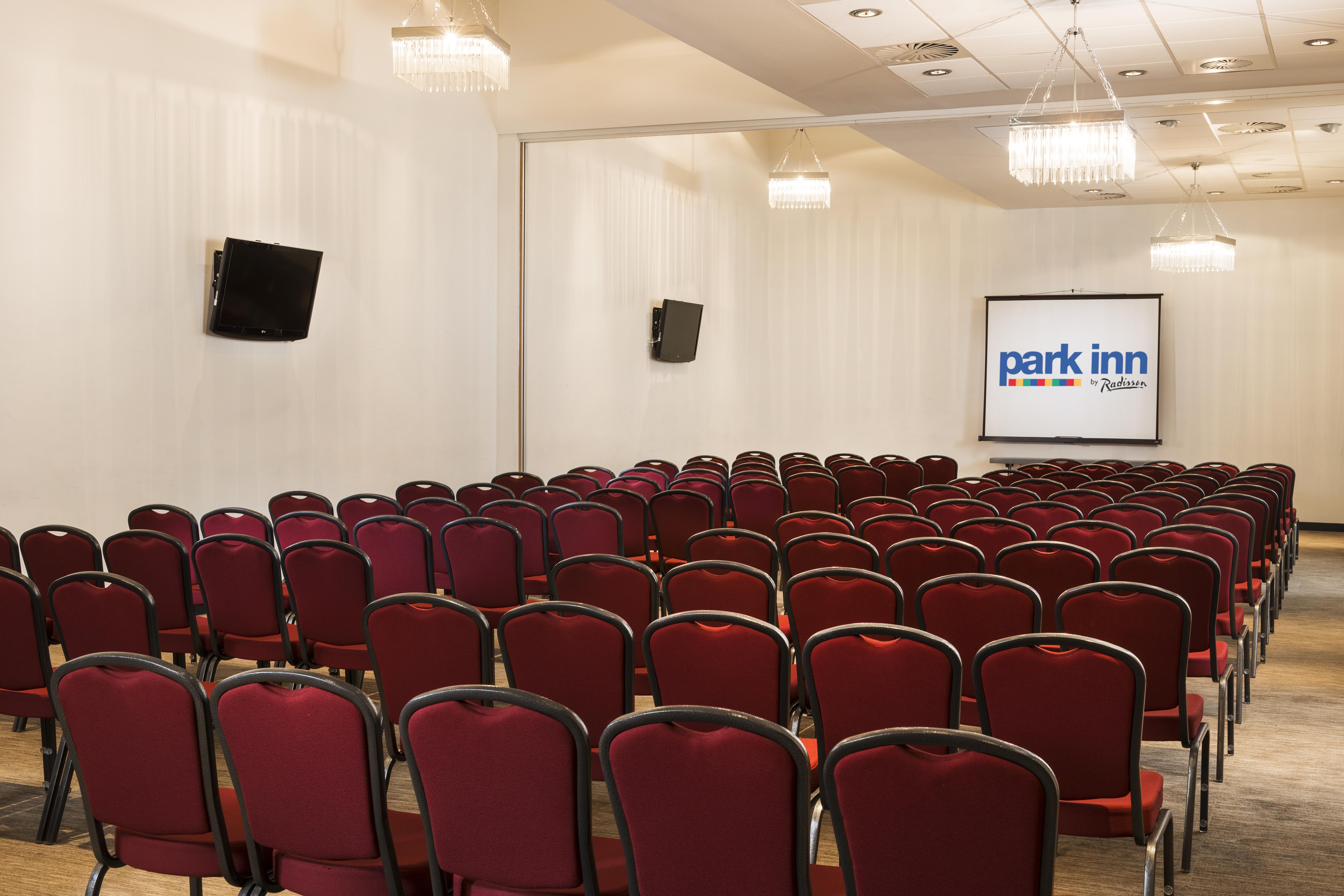 Park Inn by Radisson Aberdeen Exterior foto